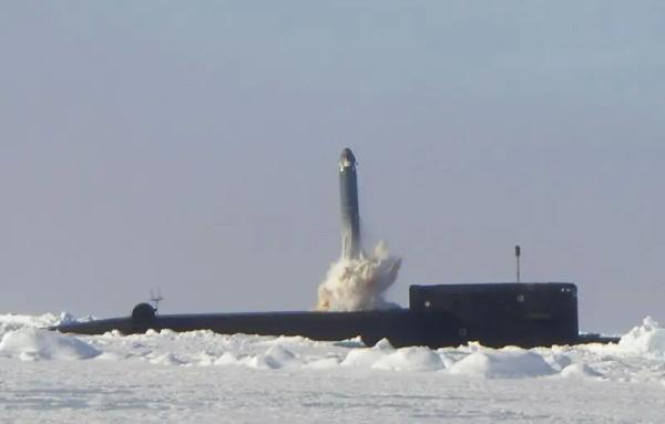 Залп из-под воды: начало ядерного Апокалипсиса или его логичное завершение?